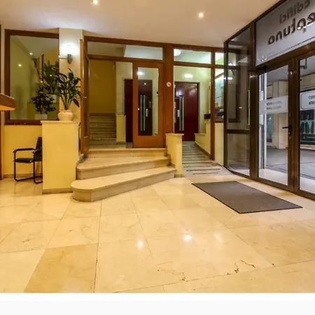 Apartment Carrer Juli Garreta