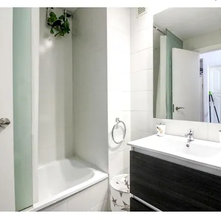 Apartment Carrer Juli Garreta